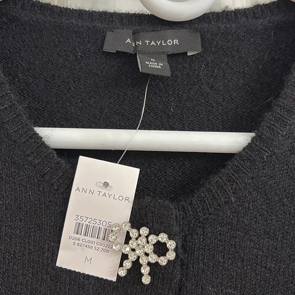 Ann Taylor Festive Holiday Cardigan Sweater with Rhinestone Bow Buttons. NWT - Picture 2 of 10